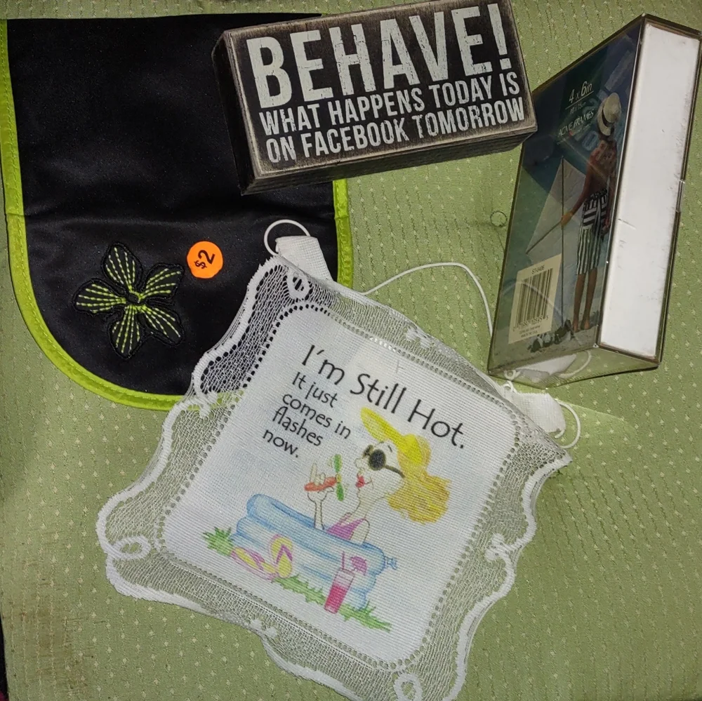 5 piece Lot Home Decor - Picture 8 of 11